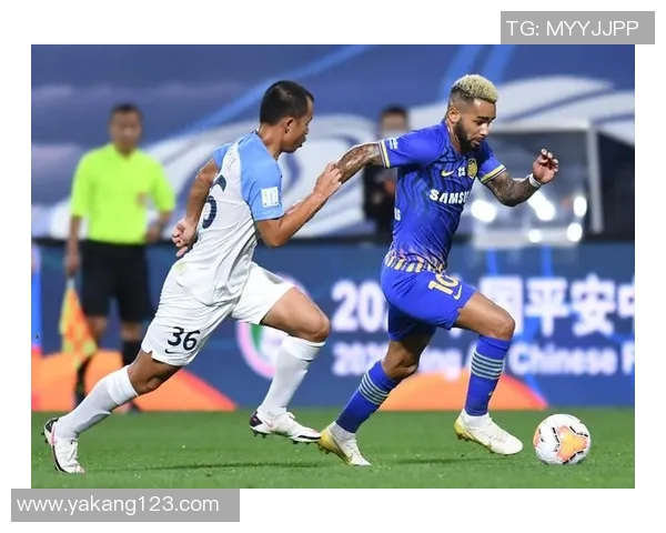 广州富力对阵深圳精彩直播回顾与赛后分析全方位解读赛事亮点与球员表现