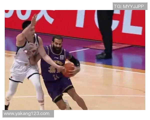 广东大益迎战北控争夺季后赛席位双方实力对决引发球迷热议 广东大益迎战北控争夺季后赛席位双方实力对决引发球迷热议