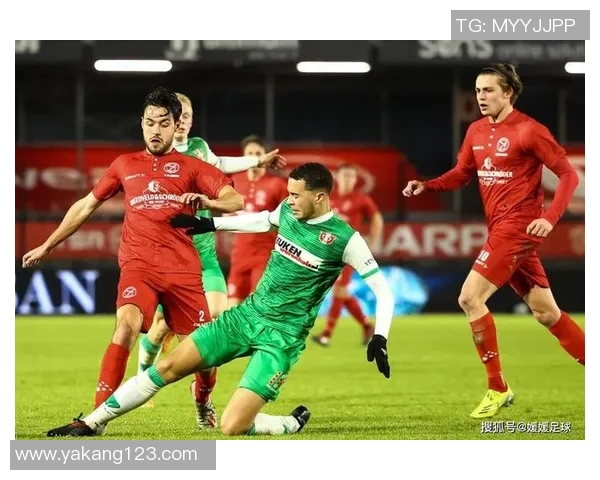 阿尔克与兹沃勒激战正酣谁能在这场较量中脱颖而出