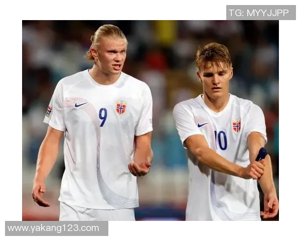 厄德高领衔球队重塑辉煌展现个人魅力与团队协作的完美结合 厄德高领衔球队重塑辉煌展现个人魅力与团队协作的完美结合