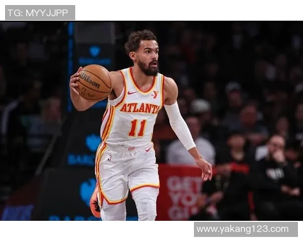 特雷杨带领亚特兰大老鹰队冲击季后赛全力以赴展现领袖风范